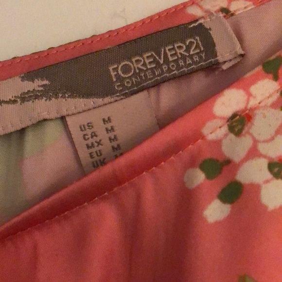 Forever 21 contemporary floral kimono style top - Picture 3 of 5